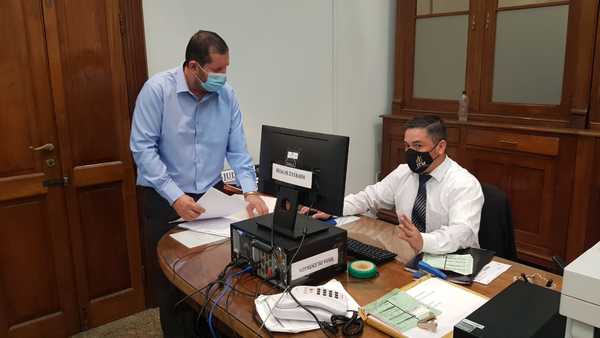 Efraín Alegre denunció ante el JEM a la jueza Cynthia Lovera - Megacadena — Últimas Noticias de Paraguay