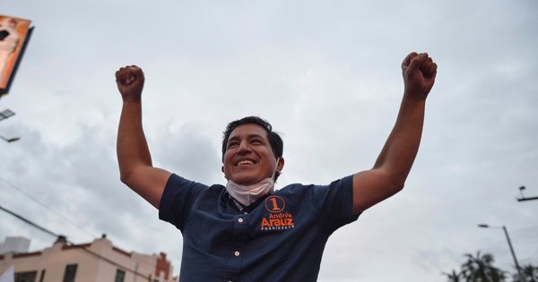 La Nación / Principal candidato de izquierda no podrá votar en Ecuador