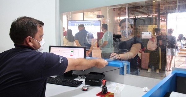 La Nación / Viajeros residentes no necesitan remitir test