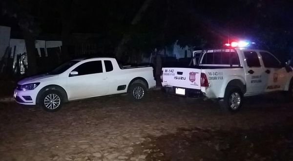 Tras asalto a mano armada, recuperan vehículo robado - Nacionales - ABC Color