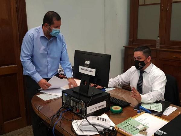 Denuncian ante JEM a jueza que dictó prisión de Efraín