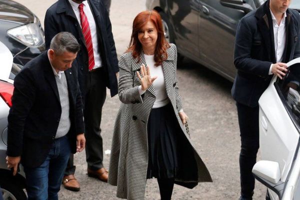 Justicia argentina suspende la doble pensión vitalicia de Cristina Kirchner