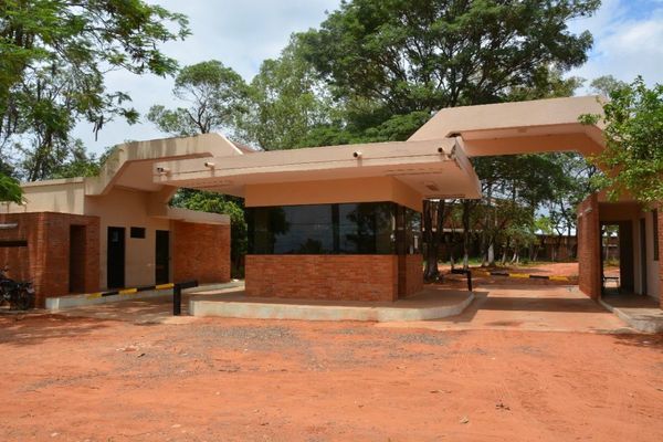 Se fugaron tres del Centro Educativo de Itagua y fue intervenido