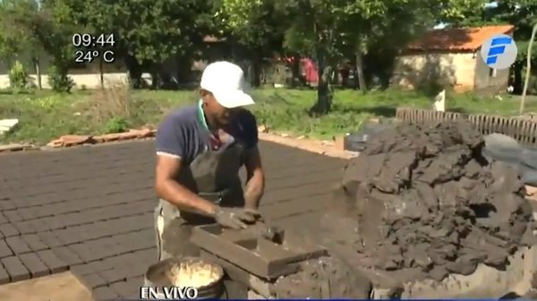 Salió el sol en Tobatí y las olerías trabajan para recuperar los días perdidos por lluvias | Noticias Paraguay