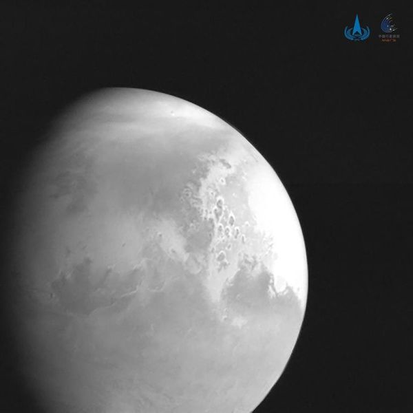 Sonda china a Marte manda fotografía del planeta a 2,2 millones de kilómetros - Ciencia - ABC Color