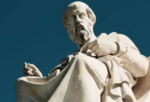 ¿Cuál era para Platón la mejor forma de gobierno (y por qué creía que la democracia era una de las peores)?