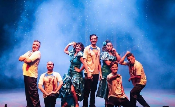 HOY / "Caraduras" invitan a ir al teatro este fin de semana