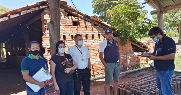 La Nación / Suspenden a cerámica de Tobatí por presunto hallazgo de trabajo infantil
