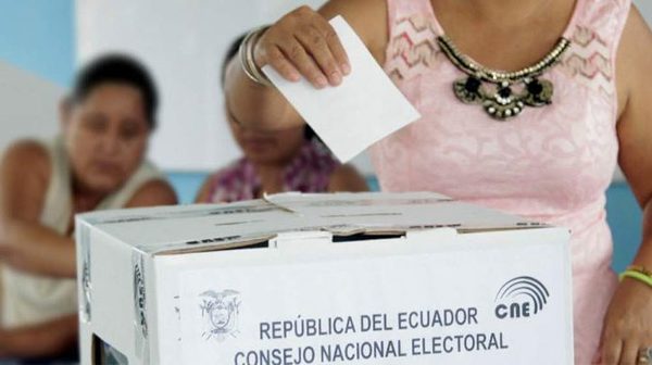 Ecuador elige presidente entre dos modelos opuestos y una posible sorpresa | Ñanduti
