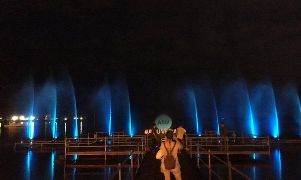 Muelle y show de luces en la costanera, opción del verano Asunceno