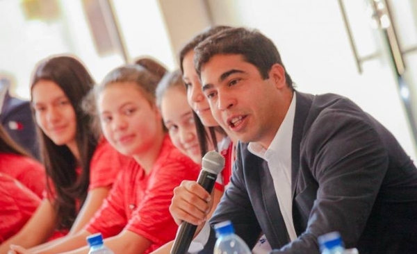 HOY / Las municipalidades deberían tener un rol central de apoyo a los emprendedores