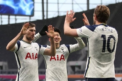 HOY / Kane le devuelve la sonrisa a Mourinho