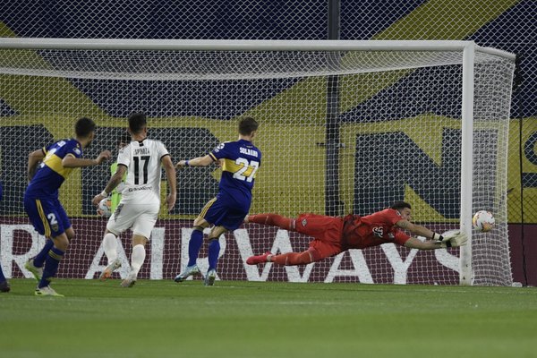 Martín Silva, el arquero con más tapadas de la Libertadores 2020