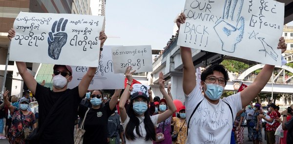 Golpe de Estado en Myanmar: masiva marcha de protesta mientras reanudan el acceso a internet - ADN Digital