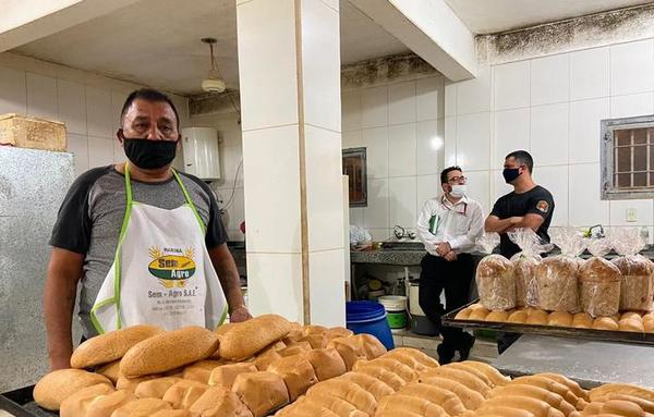 Don Julio, el alma de la panadería del Cereso