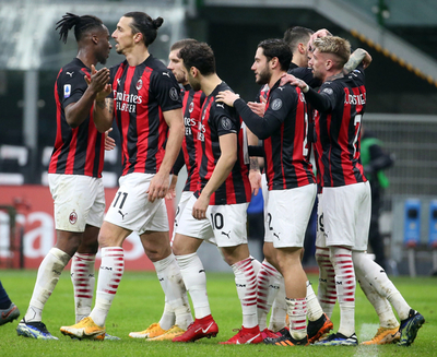 Zlatan lidera goleada del Milan