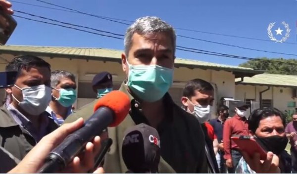 Presidente Abdo no requerirá aislamiento preventivo tras compartir acto con positivo de covid-19 - Nacionales - ABC Color