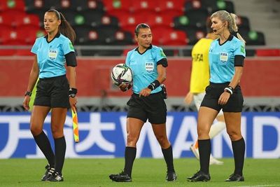 Brasileña Edina Alves, primera árbitra en dirigir en un Mundial de Clubes - Fútbol - ABC Color