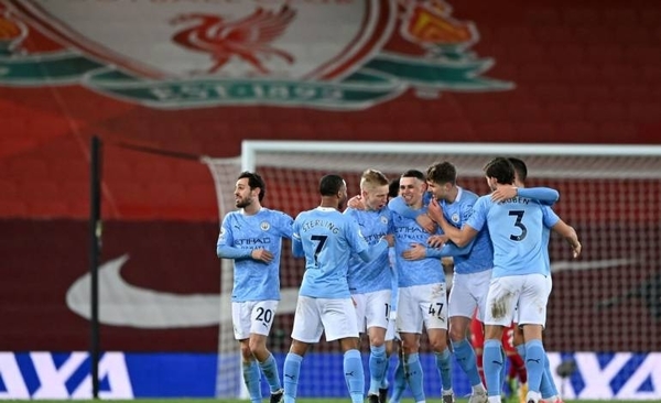 HOY / El City arranca la corona de campeón al Liverpool