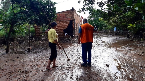 Casi 4 mil familias recibieron ayuda tras temporal - Megacadena — Últimas Noticias de Paraguay