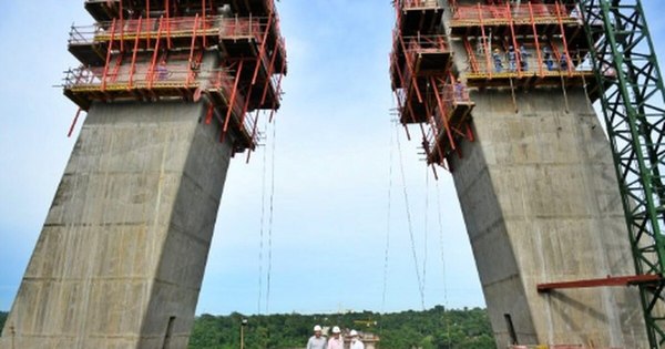 La Nación / Puente financiado por Itaipú llegó a un 55% de ejecución