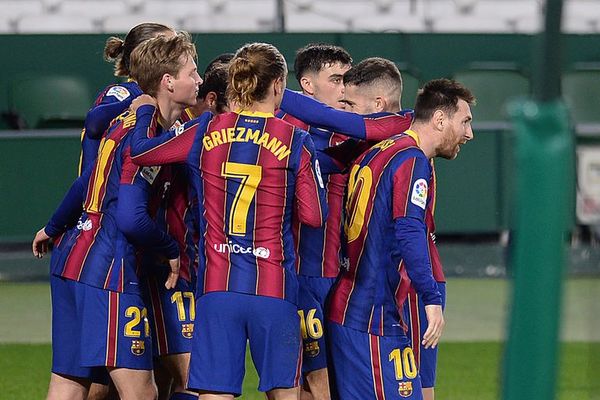 Messi agita al Barcelona en una remontada ante el Betis - Fútbol - ABC Color