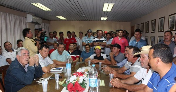 La Nación / Productores emplazan al MAG y anuncian protestas por contrabando