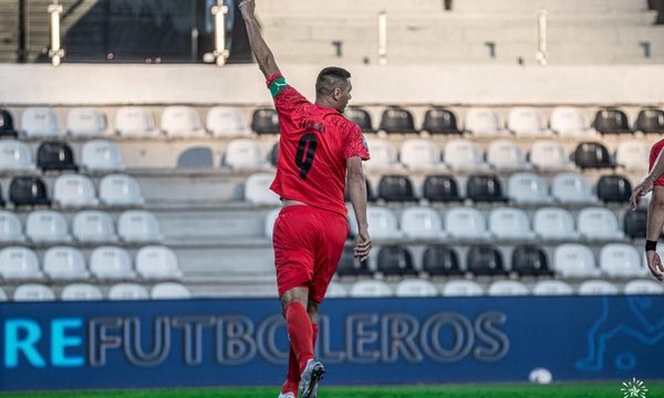 Libertad se queda con el primer clásico blanco y negro del año