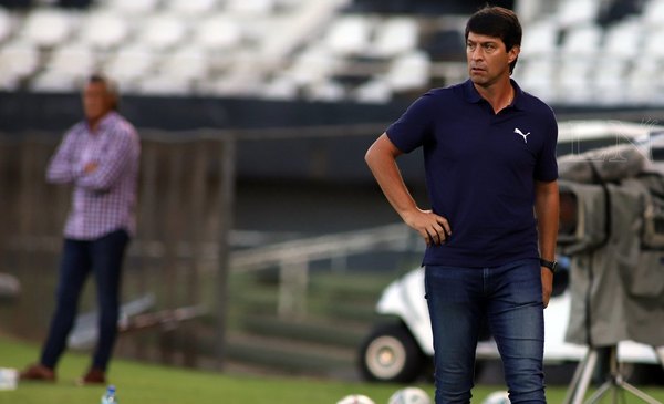 Garnero resalta el carácter de Libertad imponer juego ante Olimpia
