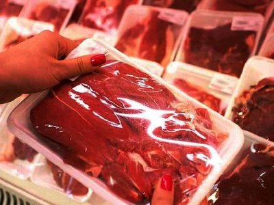 Quiso hurtar carne, pero se arrepintió; igual fue preso
