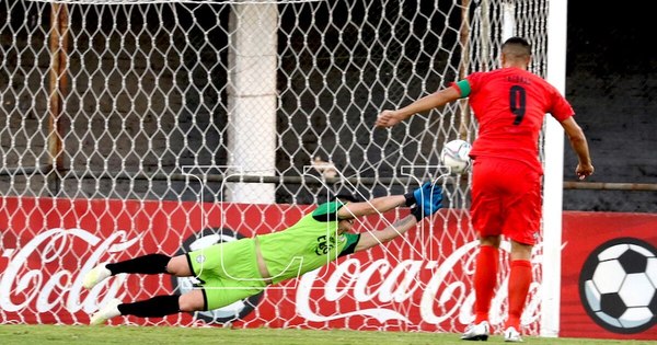 La Nación / Libertad festeja ante un Olimpia que propuso pelea