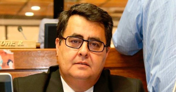 La Nación / “Estamos pasando por un momento muy crítico dentro del partido”