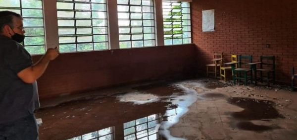 Escuelas en deplorable estado a menos de un mes del inicio de clases - Noticiero Paraguay