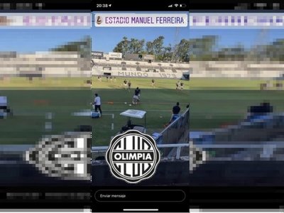 Modelo subió a su estado una foto tomada en cancha de Olimpia y armó revuelo