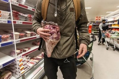 Pidieron arresto de albañil que intentó hurtar carne de un supermercado · Radio Monumental 1080 AM
