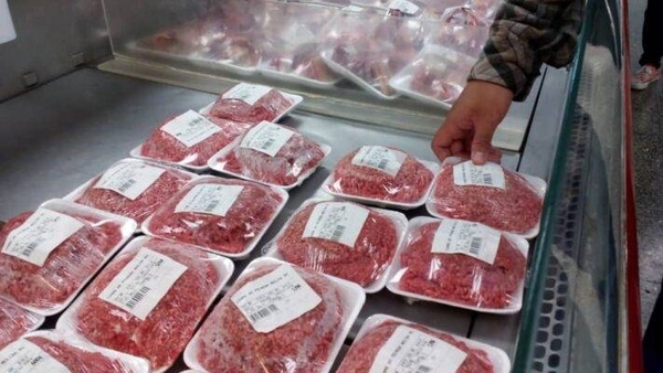 HOY / Albañil quiso hurtar carne ante la necesidad pero se arrepintió: igual lo llevaron preso