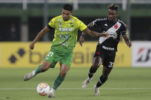 Martínez, el nacionalizado paraguayo, vuelve a River - Fútbol - ABC Color