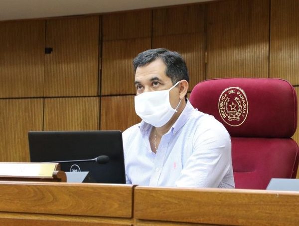 Martín Arévalo asegura que no desistirá de su candidatura a la intendencia · Radio Monumental 1080 AM
