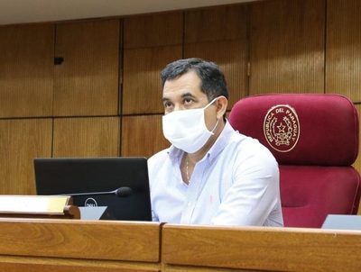 Martín Arévalo asegura que no desistirá de su precandidatura a la intendencia · Radio Monumental 1080 AM