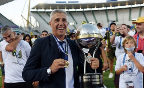 HOY / Tras obtener la Sudamericana, Hernán Crespo se va de Defensa