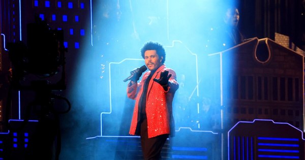 La Nación / The Weeknd y la poesía de Gorman, platos fuertes del Super Bowl