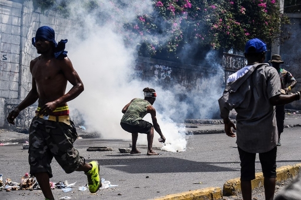 Haití vive una ola de protestas tras el fallido golpe de Estado | .::Agencia IP::.