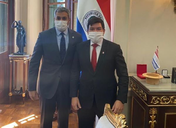 Daniel Centurión y Jesús Lara Céspedes presentan su renuncia, de cara a las municipales - Nacionales - ABC Color