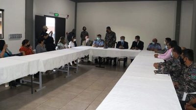 Autoridades y comisiones vecinales coordinan acciones para fortalecer seguridad ciudadana | .::Agencia IP::.