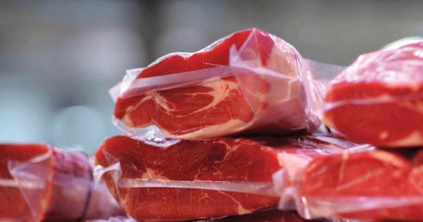 La Nación / Albañil fue preso e imputado por intentar hurtar carne de un supermercado