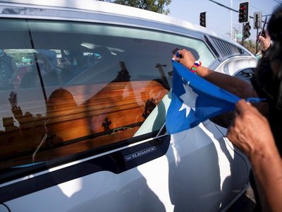 Emotivo funeral de joven muerto por disparos policiales