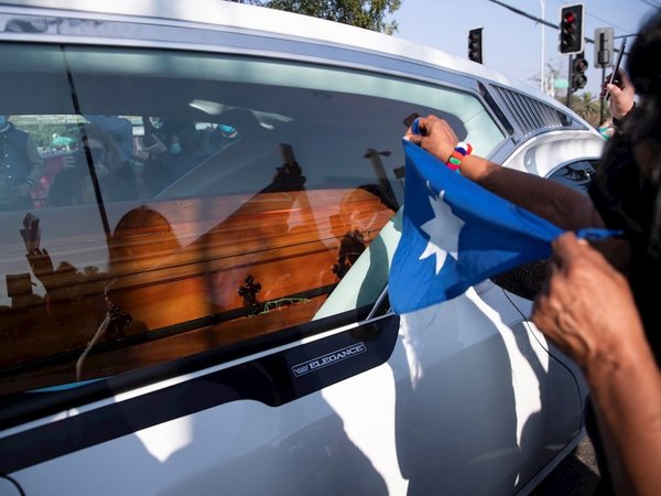 Emotivo funeral de joven muerto por disparos policiales