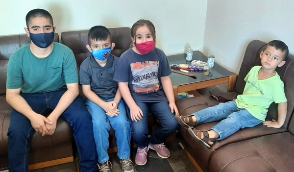 Pequeños genios: chicos de Canindeyú publican y registran libros y pinturas