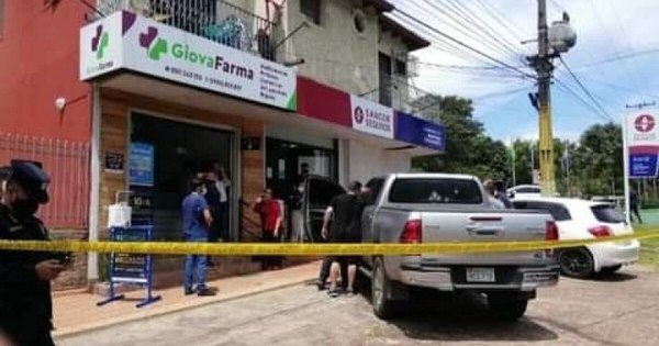 La Nación / Inseguridad: Camioneta de empresario caacupeño recibió 18 balazos en intento de asalto