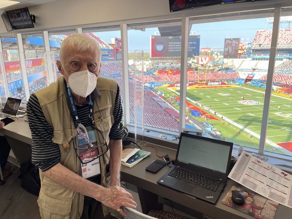 ¡Qué locura! Este periodista de 93 años cubrió todos los Super Bowls de la historia - Megacadena — Últimas Noticias de Paraguay